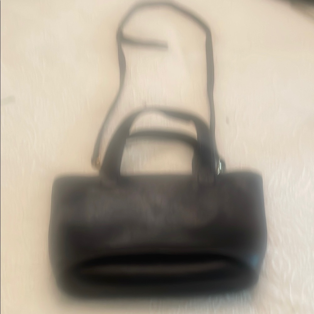 Vintage Coach Black Small Bucket Bag with Handles and Strap
No K80 9301